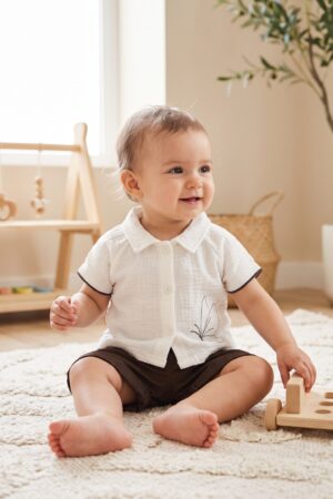 Baby Girls Ivory Butterfly Print Shirt and Dark Brown Shorts Set